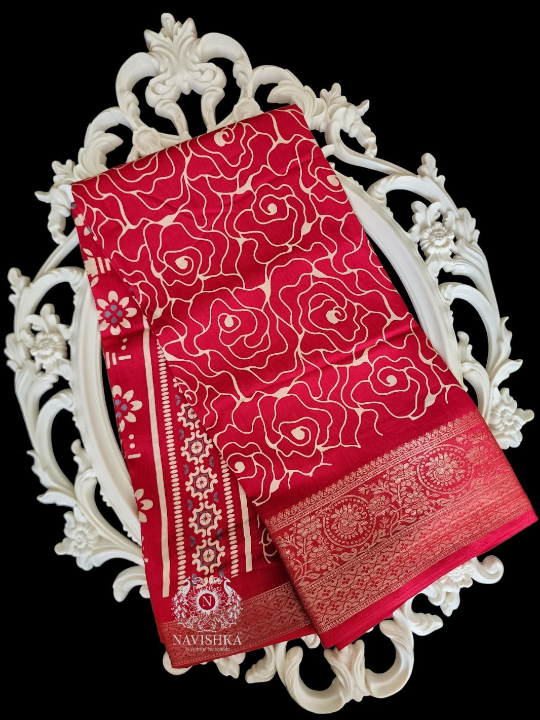 Red Rose Printed Muslin Saree